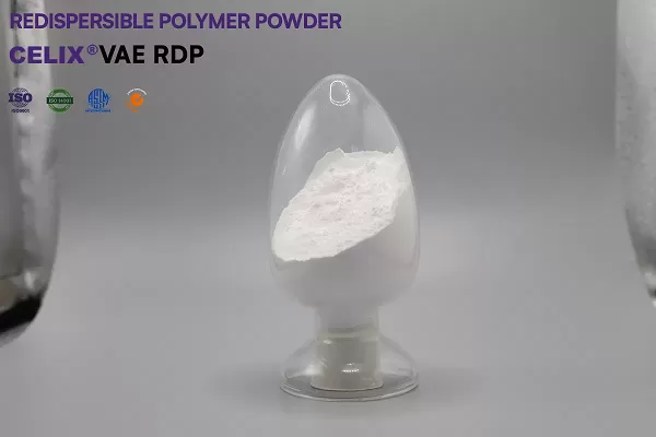 セリックスインダストリアル品質センターでのVAE RDP改質モルタルの接着強度試験。 セリックスインダストリアル品質センターでのVAE RDP改質モルタルの接着強度試験。
